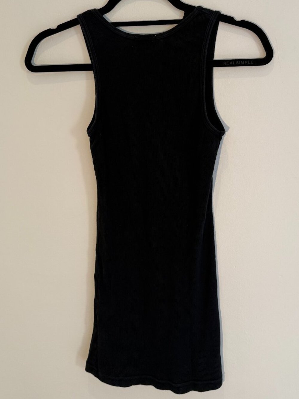 Yvette Mandell black long tank top with gold griffin / shield - Picture 4 of 6